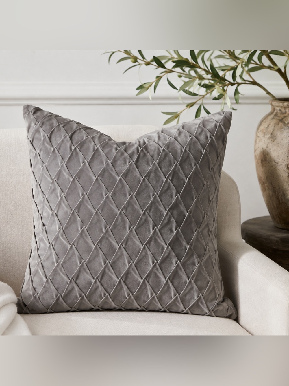 Williams Sonoma Velvet Embossed Throw Pillow Sham 18” x 18” Sample NWOT